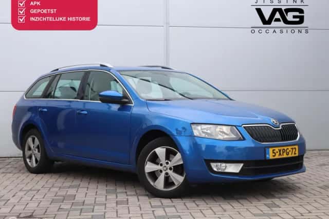 Škoda Octavia (2014) thumbnail 1