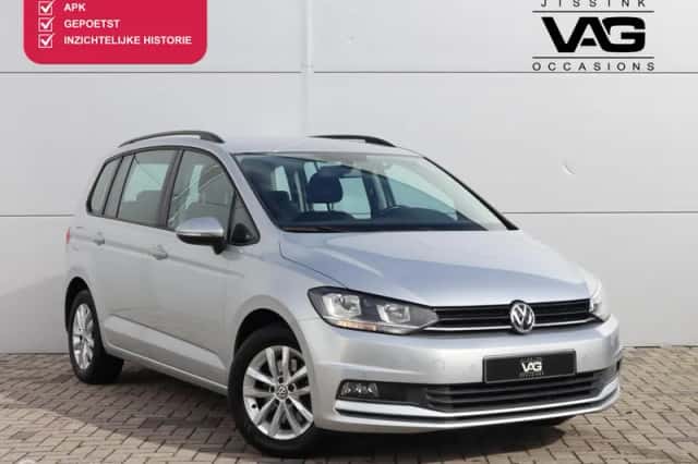 Volkswagen Touran (2019) thumbnail 1