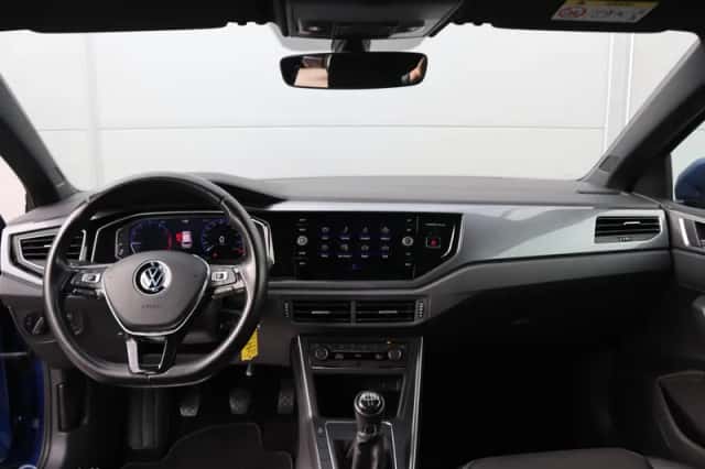 Volkswagen Polo (2021) thumbnail 5