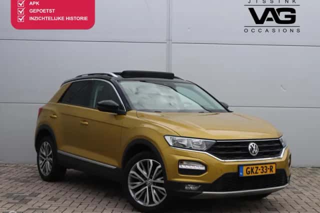 Volkswagen T-Roc (2018) thumbnail 1