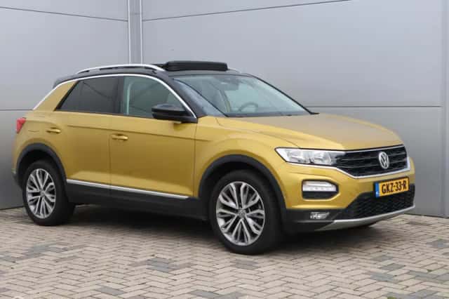 Volkswagen T-Roc (2018) thumbnail 2