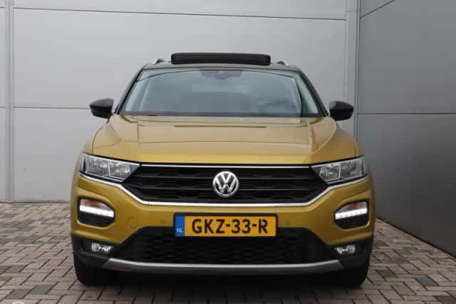 Volkswagen T-Roc (2018) thumbnail 4