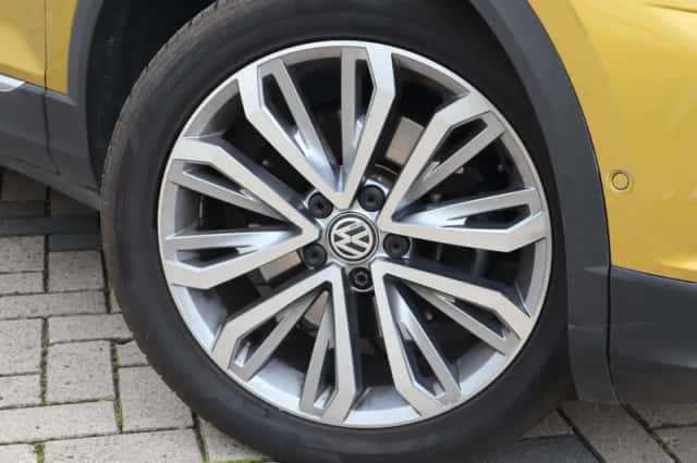 Volkswagen T-Roc (2018) thumbnail 5