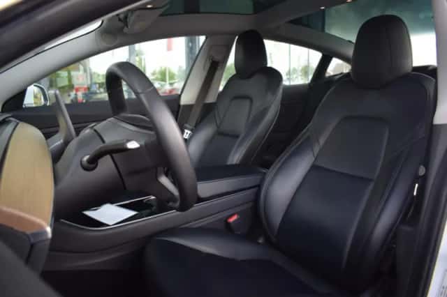 Tesla Model 3 (2019) thumbnail 5