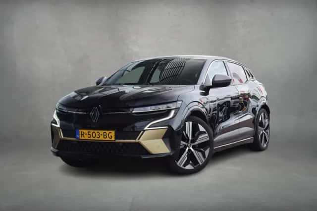 Renault Mégane E-Tech (2022) thumbnail 2