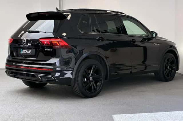 Volkswagen Tiguan (2023) thumbnail 2