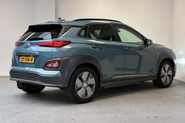 Hyundai Kona (2019) thumbnail 2