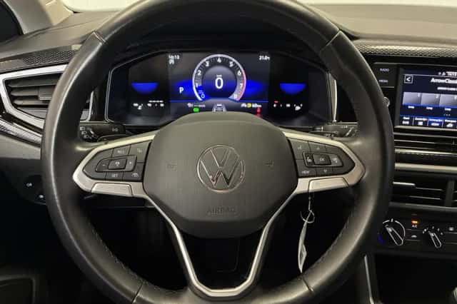 Volkswagen Polo (2023) thumbnail 3