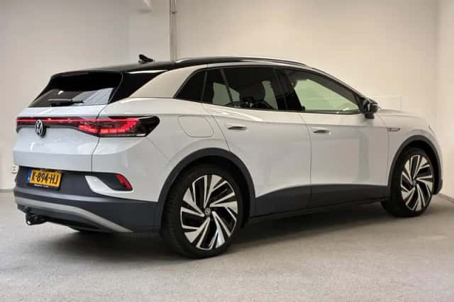 Volkswagen ID.4 (2020) thumbnail 2