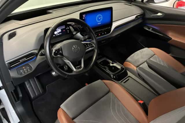 Volkswagen ID.4 (2020) thumbnail 3