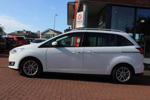 Ford Grand C-Max (2017) thumbnail 2