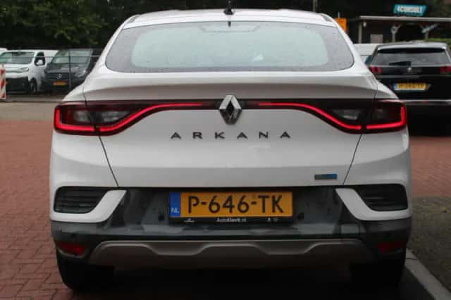 Renault Arkana (2022) thumbnail 4