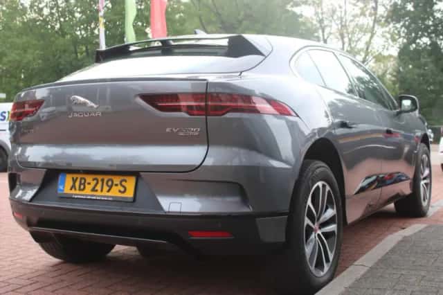 Jaguar I-Pace (2018) thumbnail 5