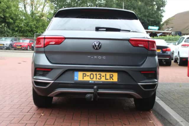 Volkswagen T-Roc (2021) thumbnail 4