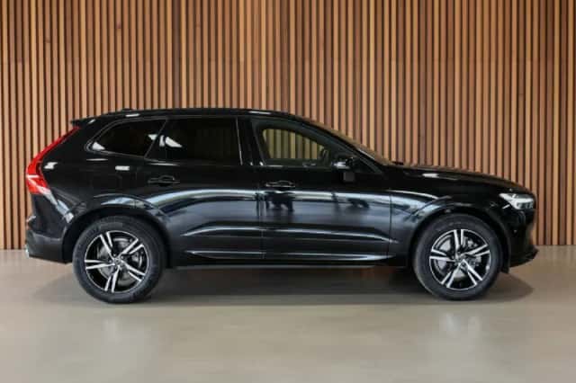 Volvo XC60 (2022) thumbnail 5