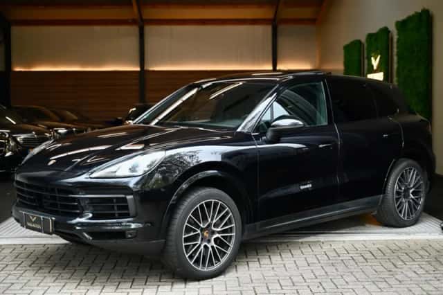 Porsche Cayenne (2019) thumbnail 1