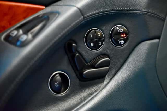 Mercedes-Benz SL-Klasse (2002) thumbnail 4