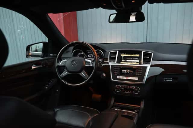 Mercedes-Benz M-Klasse (2011) thumbnail 2