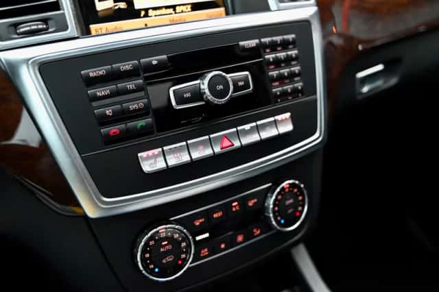 Mercedes-Benz M-Klasse (2011) thumbnail 4