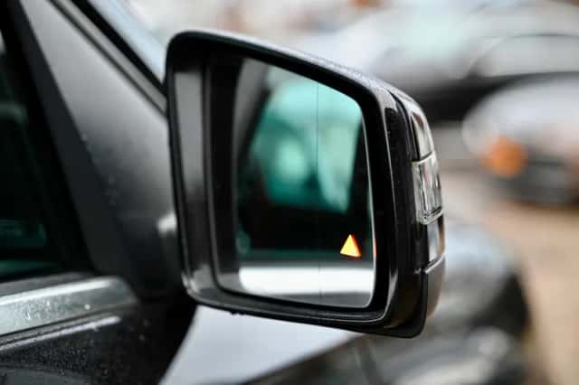 Mercedes-Benz M-Klasse (2011) thumbnail 6