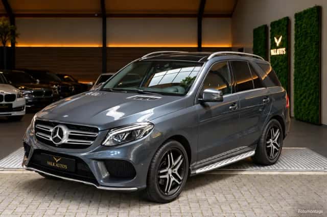 Mercedes-Benz GLE-Klasse (2016) thumbnail 1