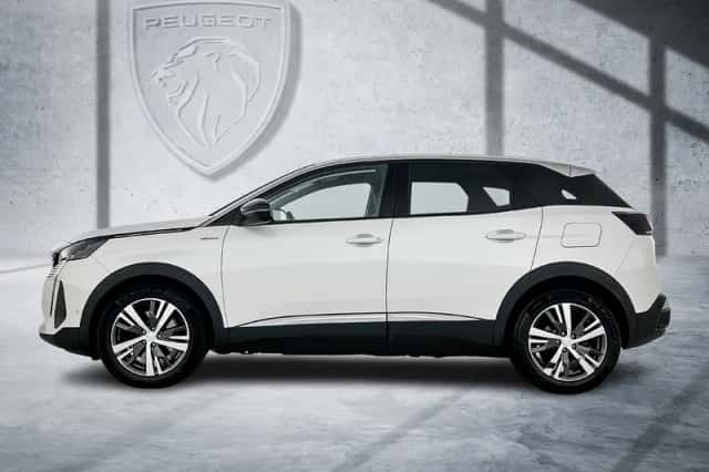 Peugeot 3008 (2023) thumbnail 2