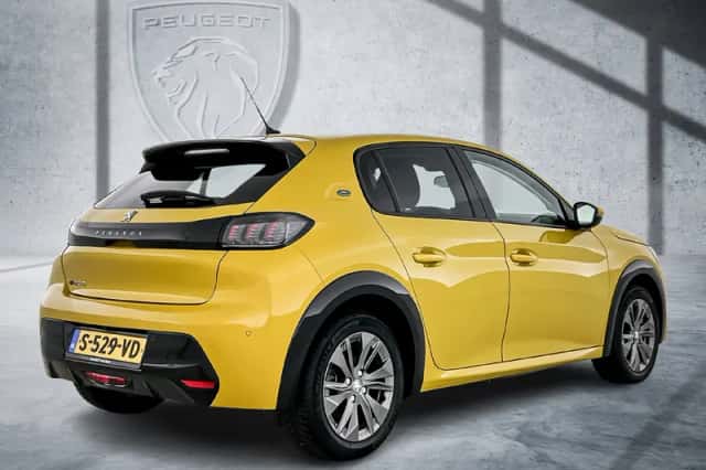 Peugeot e-208 (2022) thumbnail 5