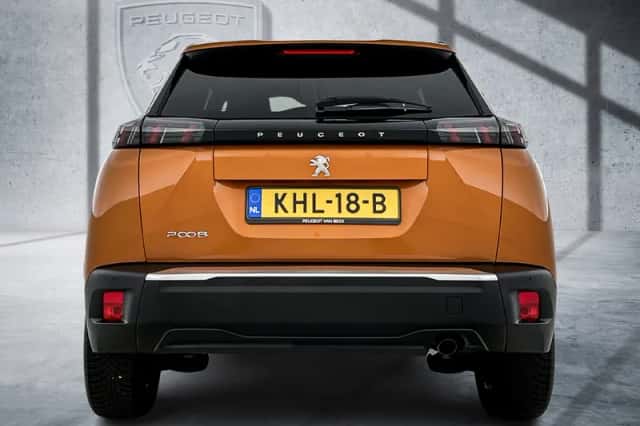 Peugeot 2008 (2023) thumbnail 3