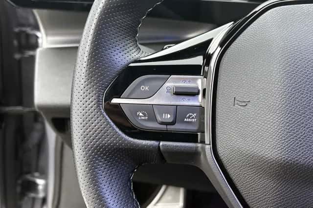 Peugeot 308 (2024) thumbnail 6
