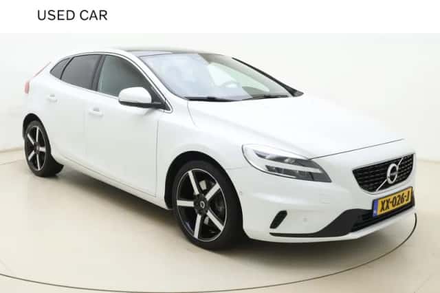 Volvo V40 (2019) thumbnail 1