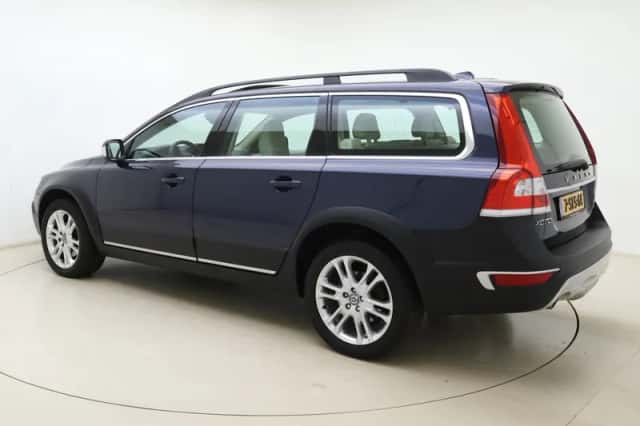 Volvo XC70 (2013) thumbnail 3