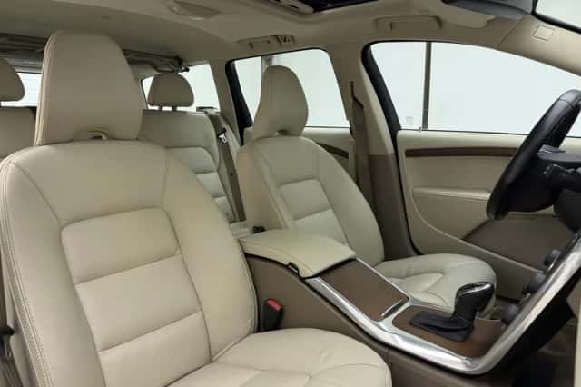 Volvo XC70 (2013) thumbnail 4