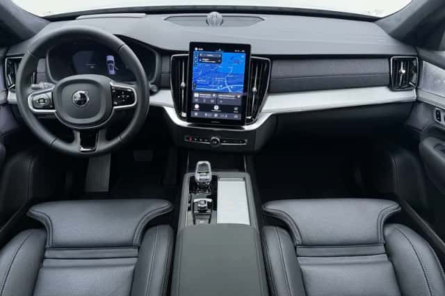 Volvo XC90 (2026) thumbnail 2