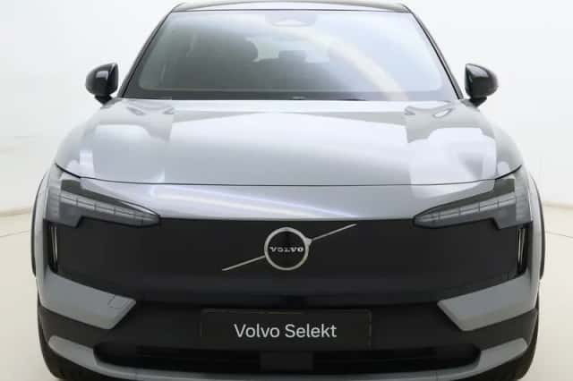 Volvo EX30 Cross Country (2026) thumbnail 5