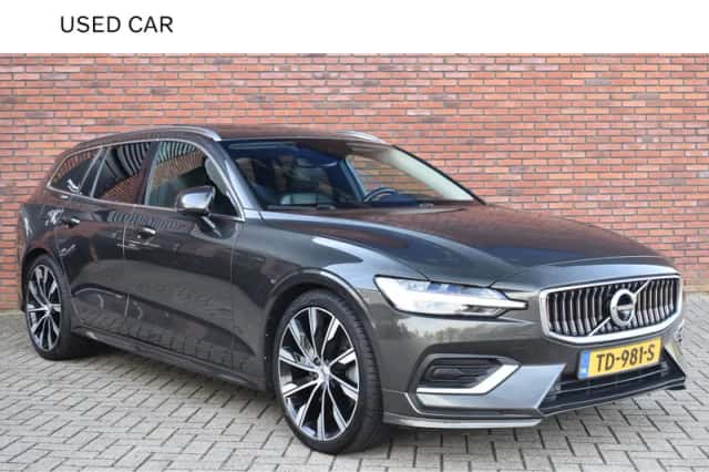 Volvo V60 (2018) thumbnail 1