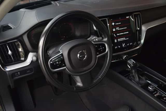 Volvo V60 (2018) thumbnail 6