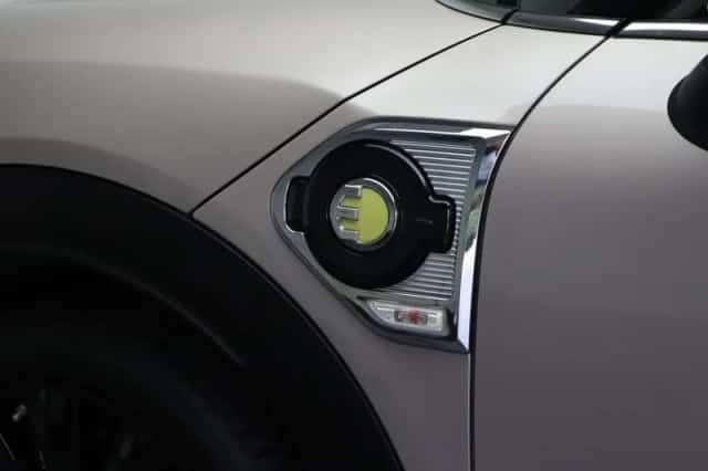 MINI Countryman (2023) thumbnail 6
