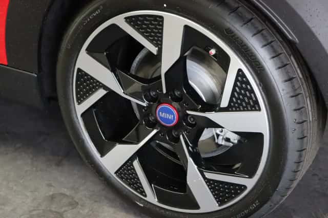 MINI Cooper (2026) thumbnail 6