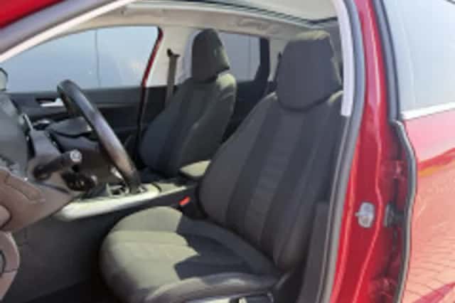 Peugeot 308 (2017) thumbnail 4