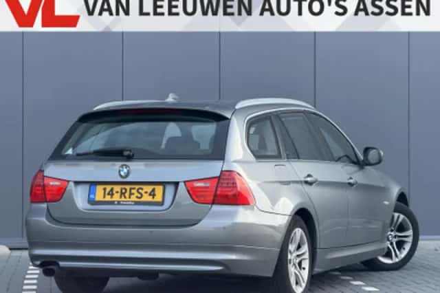 BMW 3-Serie (2011) thumbnail 2