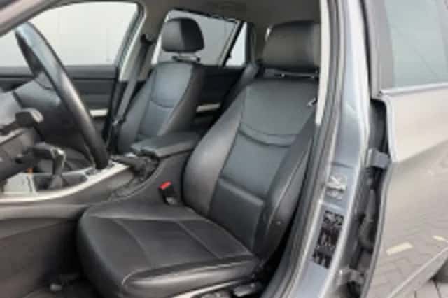 BMW 3-Serie (2011) thumbnail 5