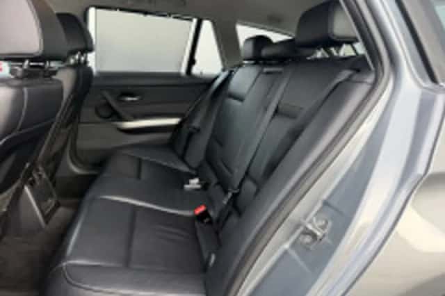 BMW 3-Serie (2011) thumbnail 6