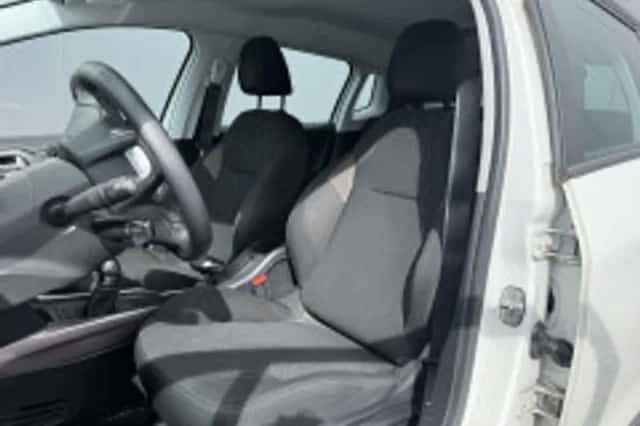 Peugeot 2008 (2014) thumbnail 5