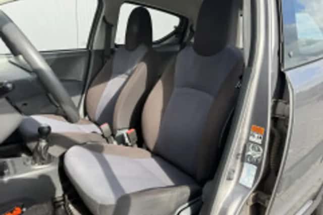 Suzuki Alto (2015) thumbnail 4