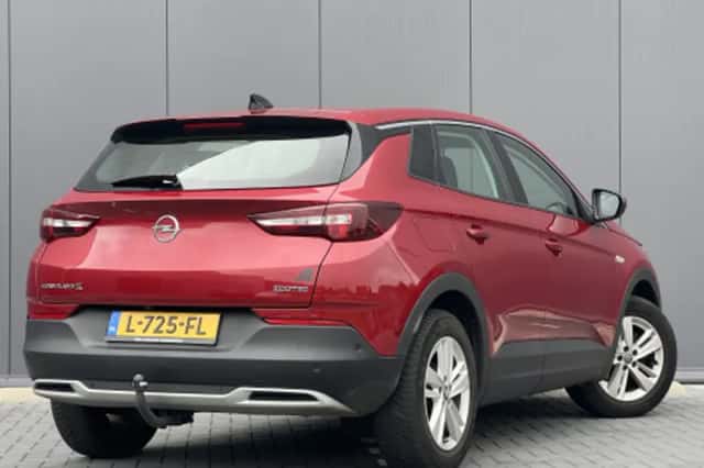 Opel Grandland (2021) thumbnail 2