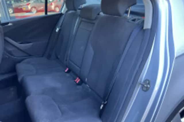 Volkswagen Passat (2007) thumbnail 5