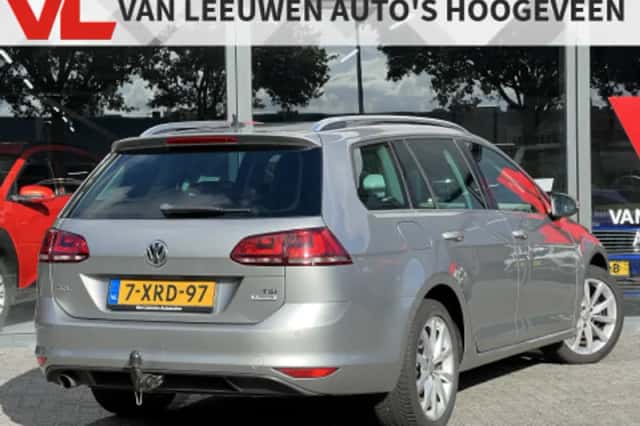 Volkswagen Golf (2014) thumbnail 2