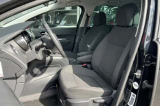 Peugeot 5008 (2013) thumbnail 5