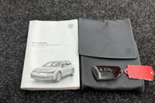 Volkswagen Golf (2021) thumbnail 6