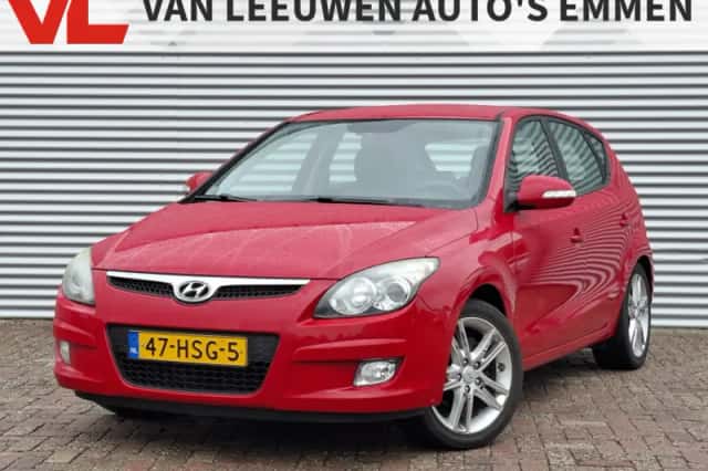 Hyundai i30 (2009) thumbnail 1